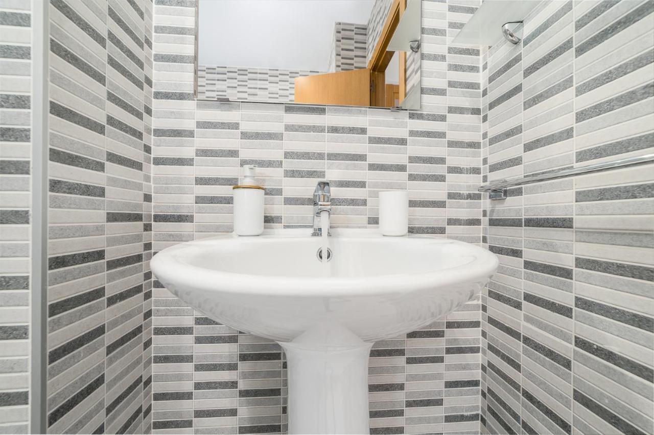 Malaga Suite Picasso With Swimming Pool And Parking In The Center! Luaran gambar